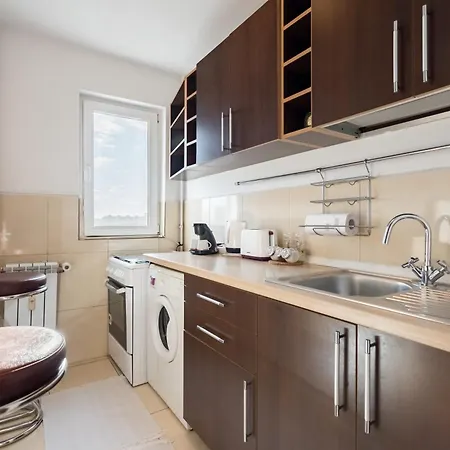 Titan - Park - 37 By Mrg Apartament *